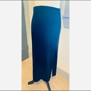 Vintage rare R&K Black Velvet Skirt size 14